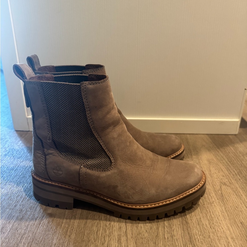 Timberland Taupe Chelsea Boots